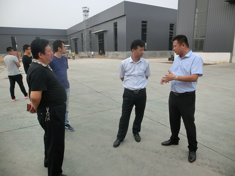 Sun Aijun, Secretary of the municipal Party committee of the 16.9.14, observed the factory area